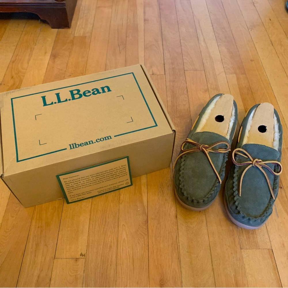 NEW! LL Bean Wicked Good Men’s Moccasin Slippers